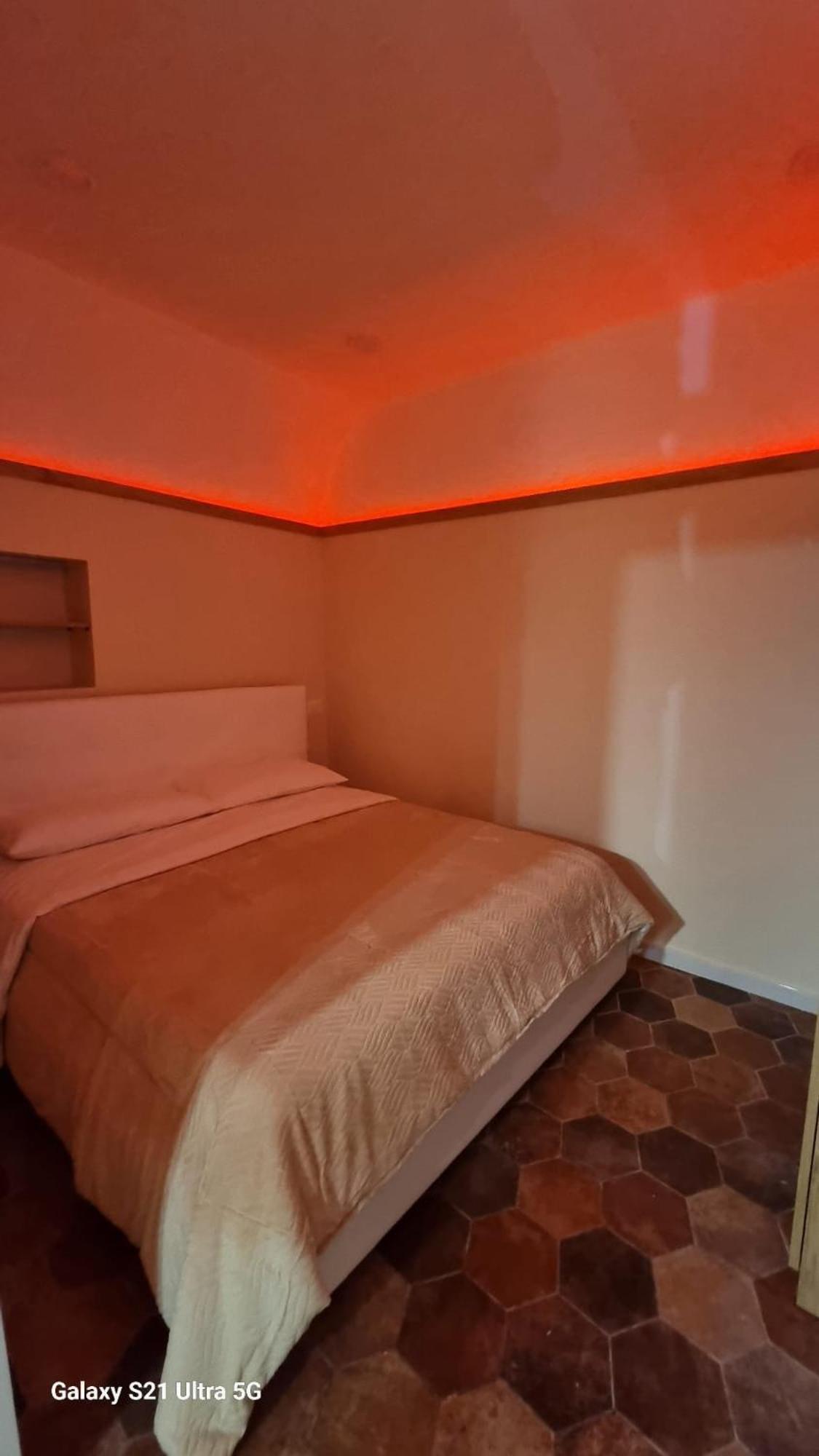 O'vascio Ra Nennel Appartement Napels